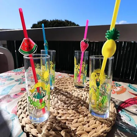 For 4 People